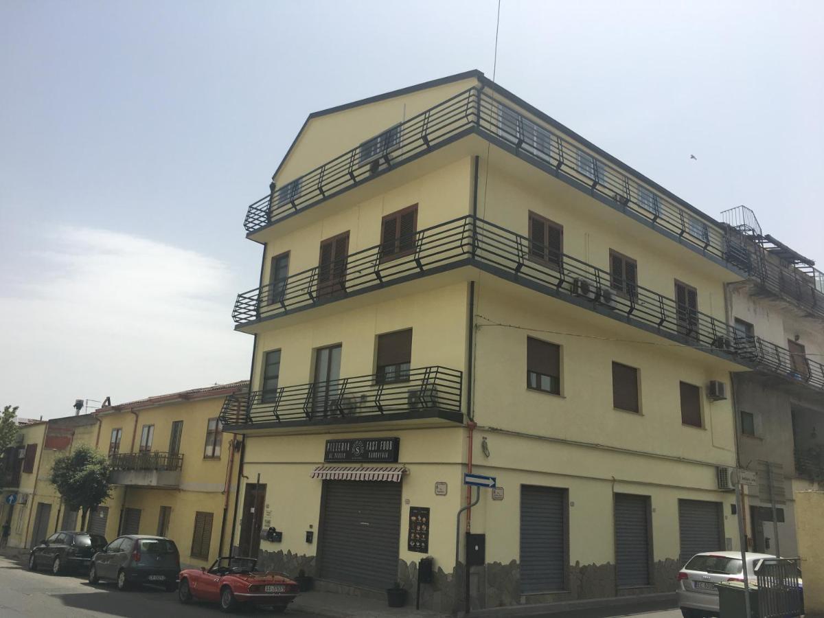 Casa Alice Apartment Villacidro Bagian luar foto